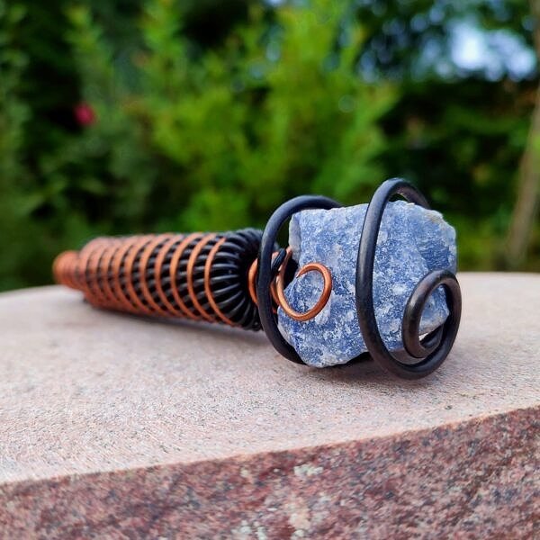 Różdżka z kwarcem niebieskim